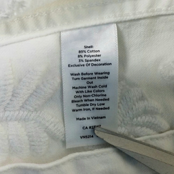 Talbots Button Front Long Sleeve Denim Jacket Women White Embroidered 0-2 Petite - Picture 12 of 16